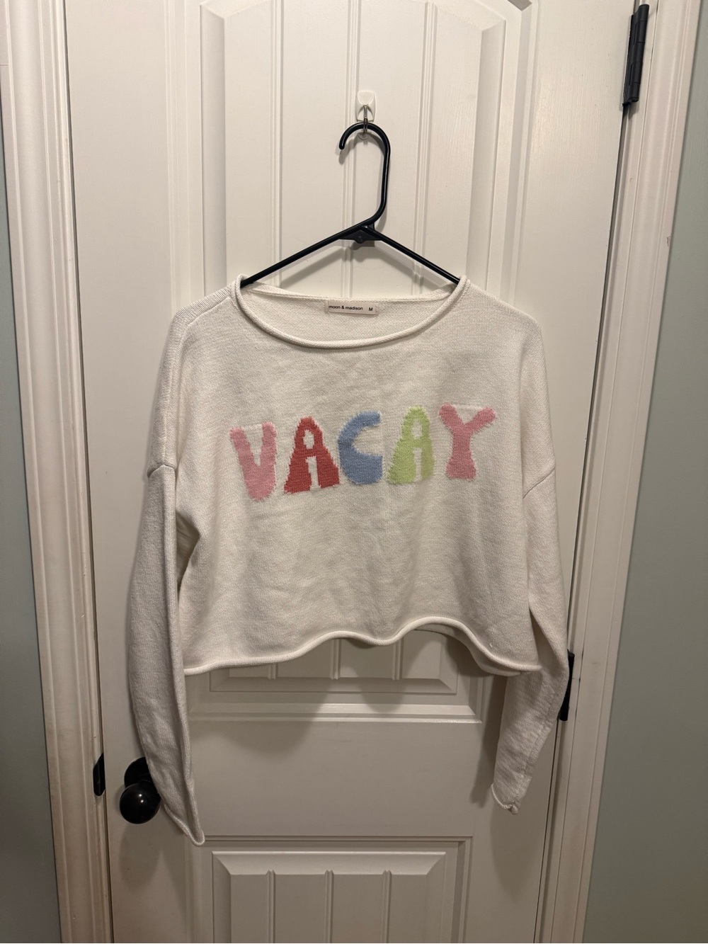 moon & madison Cream Cropped Crewneck Sweater with Pastel 'VACAY' Letters
